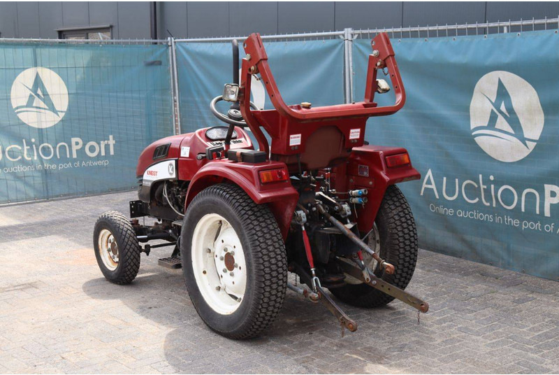 KNEGT DF-254-2 - Farm tractor: picture 4 KNEGT DF-254-2 - Farm tractor: picture 4