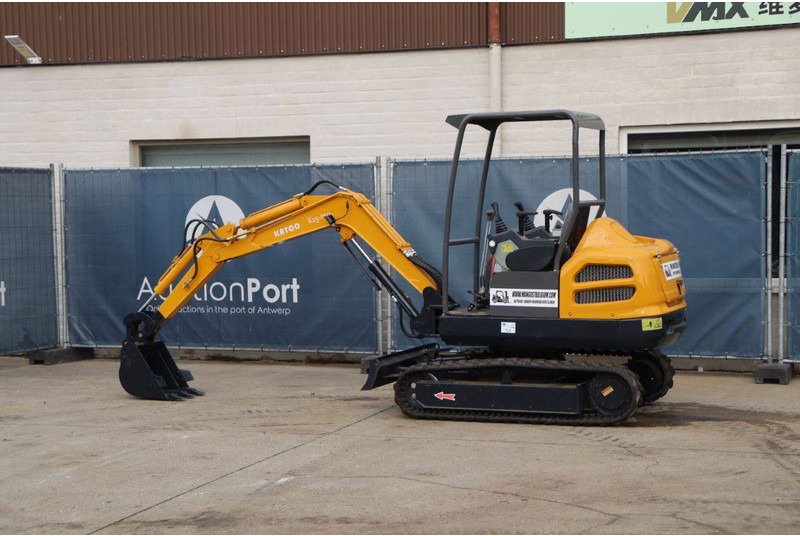 Katco Nycheki Q25 - Mini excavator: picture 3 Katco Nycheki Q25 - Mini excavator: picture 3