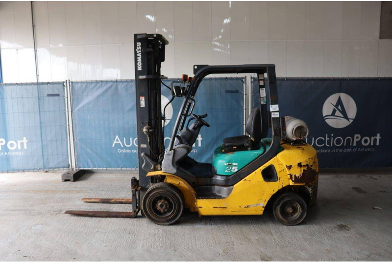 Komatsu FG25HT-16R - LPG forklift: picture 2 Komatsu FG25HT-16R - LPG forklift: picture 2