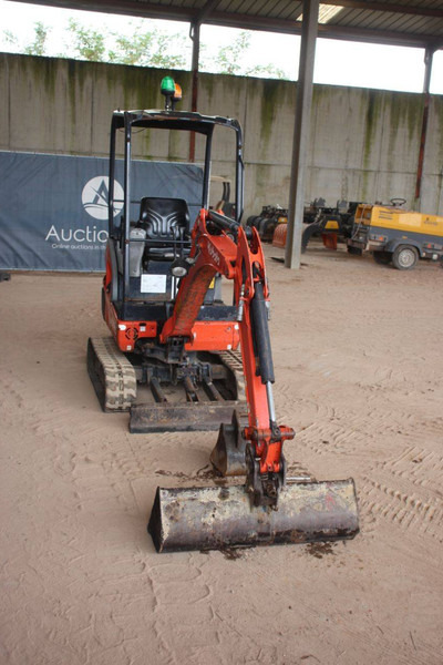Mini excavator Kubota KX016-4: picture 6