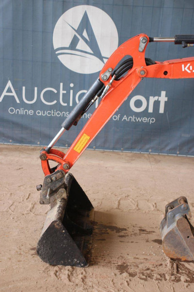 Mini excavator Kubota KX016-4: picture 13