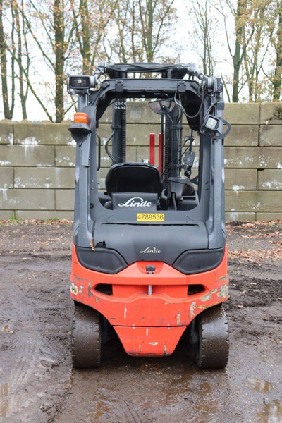 Linde E25 - Electric forklift: picture 5 Linde E25 - Electric forklift: picture 5
