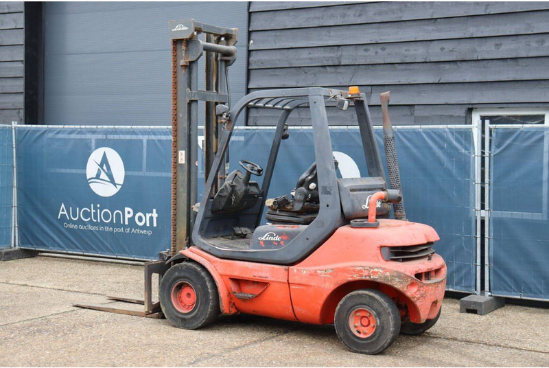 Linde H30D-03 - Diesel forklift: picture 3 Linde H30D-03 - Diesel forklift: picture 3