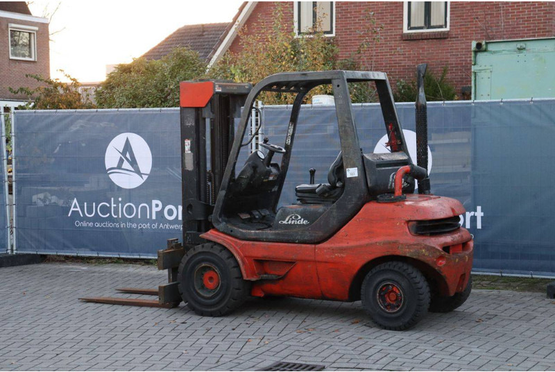 Linde H30D-03 - Diesel forklift: picture 3 Linde H30D-03 - Diesel forklift: picture 3