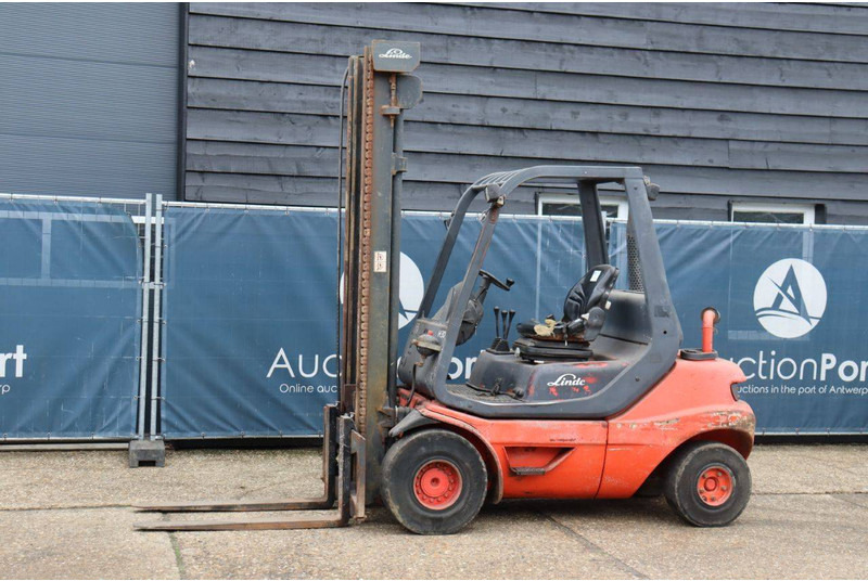 Linde H30D-03 - Diesel forklift: picture 1 Linde H30D-03 - Diesel forklift: picture 1