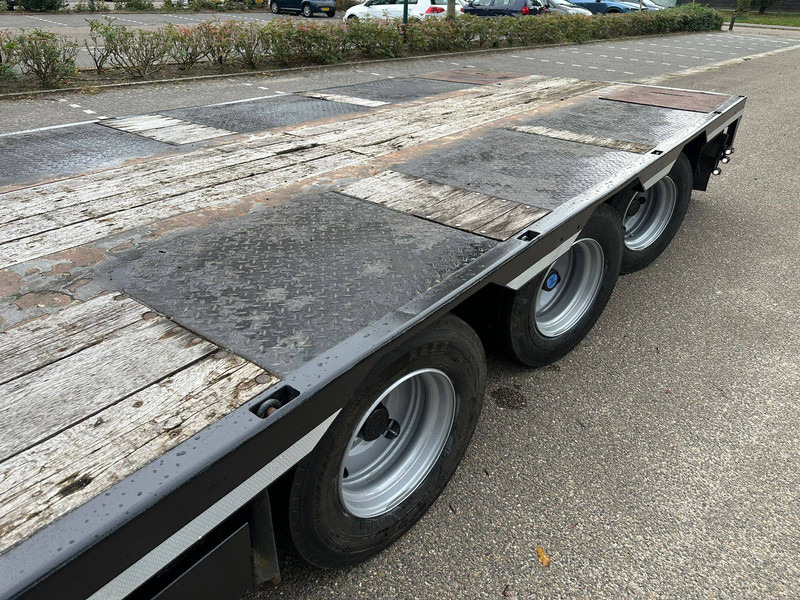 MEUSBURGER - Low loader semi-trailer: picture 5 MEUSBURGER - Low loader semi-trailer: picture 5