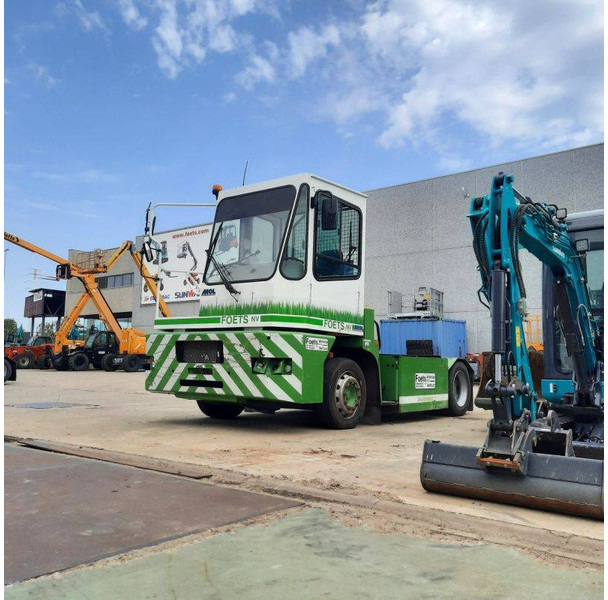 MOL YME225/4X2 - Terminal tractor: picture 1 MOL YME225/4X2 - Terminal tractor: picture 1