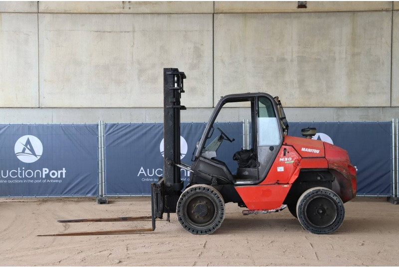 Manitou M 30-2 P ST3B S4 EU - Rough terrain forklift: picture 2 Manitou M 30-2 P ST3B S4 EU - Rough terrain forklift: picture 2