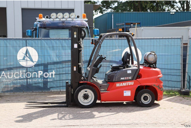 Manitou MI 35 G - LPG forklift: picture 1 Manitou MI 35 G - LPG forklift: picture 1