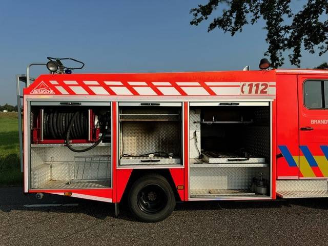 Mercedes-Benz E817R - Fire truck: picture 4 Mercedes-Benz E817R - Fire truck: picture 4