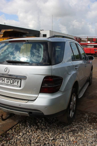 Mercedes-Benz M-Klasse ML 320 CDI - Car: picture 5 Mercedes-Benz M-Klasse ML 320 CDI - Car: picture 5