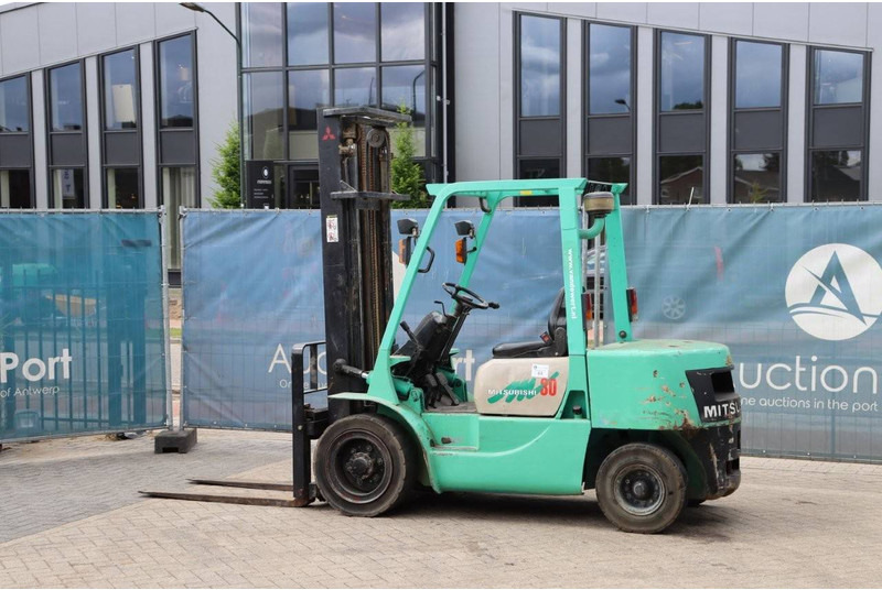 Mitsubishi FD30MC-T - Diesel forklift: picture 3 Mitsubishi FD30MC-T - Diesel forklift: picture 3