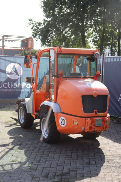 Neuson 348 - Wheel loader: picture 4 Neuson 348 - Wheel loader: picture 4