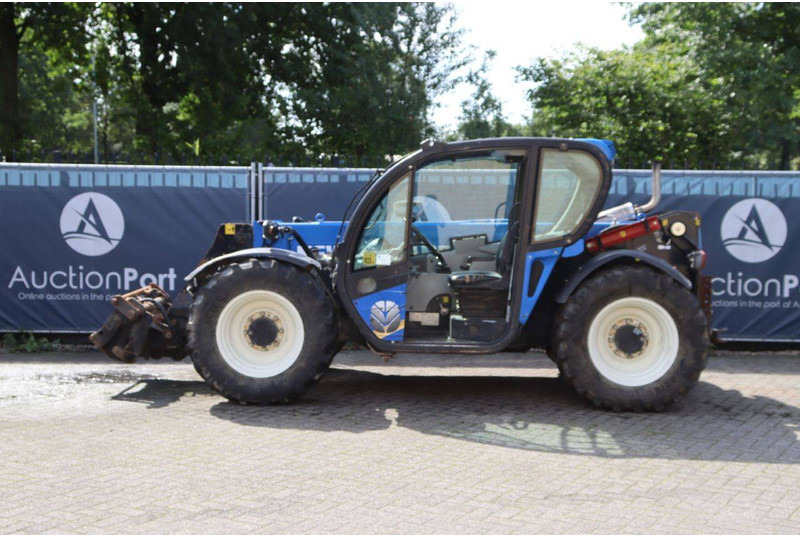 New Holland 187 - Telescopic handler: picture 2 New Holland 187 - Telescopic handler: picture 2