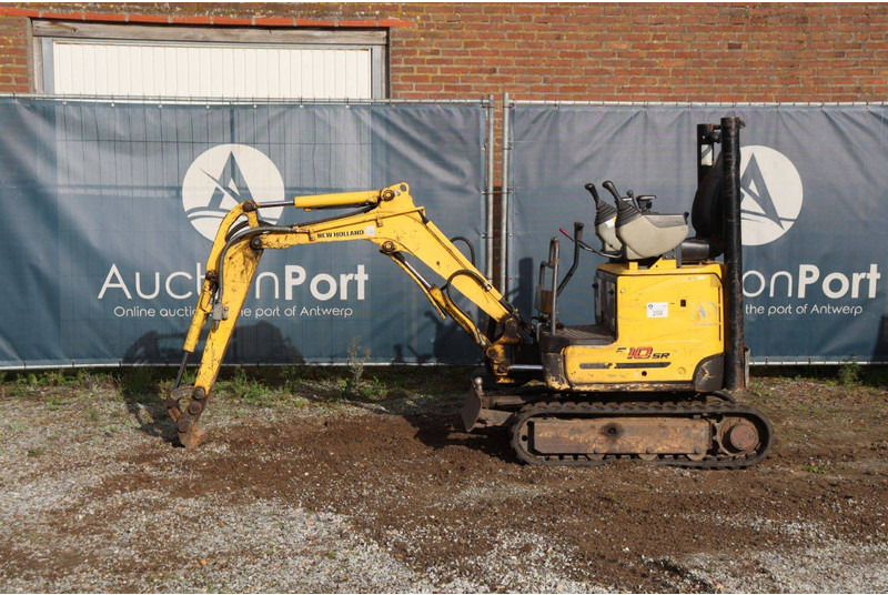 New Holland E10SR - Mini excavator: picture 1 New Holland E10SR - Mini excavator: picture 1