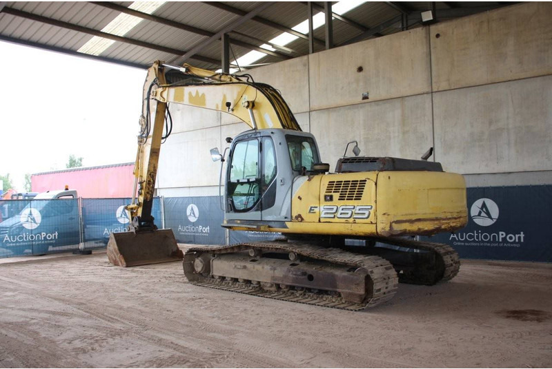 New Holland E265 - Crawler excavator: picture 3 New Holland E265 - Crawler excavator: picture 3