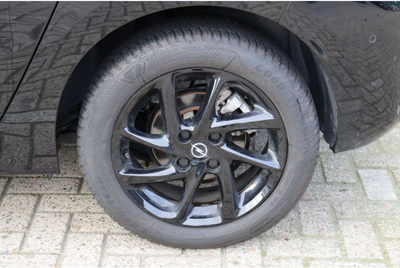 Sedan Opel Corsa: picture 13 Sedan Opel Corsa: picture 13