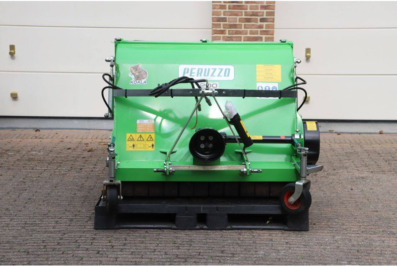 Peruzzo 1200 - Road sweeper: picture 2 Peruzzo 1200 - Road sweeper: picture 2