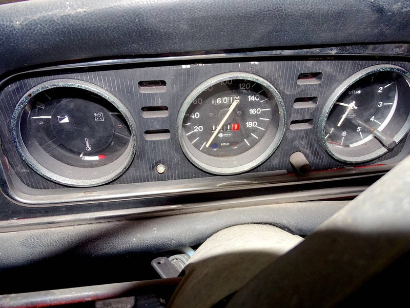 Sedan Peugeot 404 cabriolet: picture 18