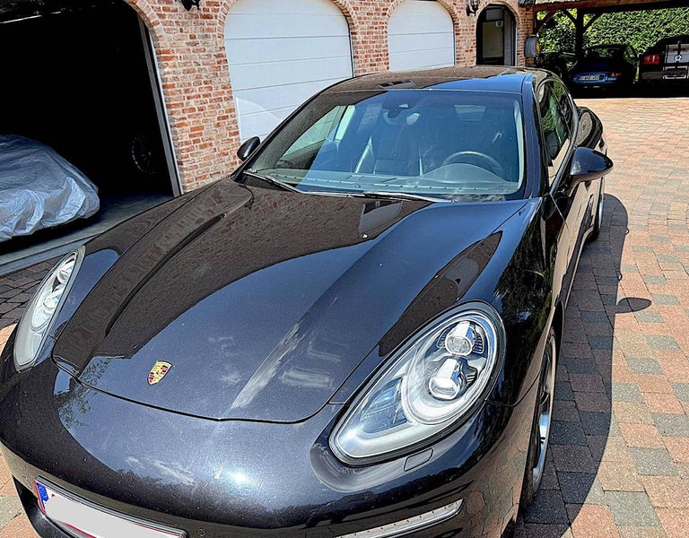 Porsche Panamera 3.0 V6 Diesel - Sedan: picture 1 Porsche Panamera 3.0 V6 Diesel - Sedan: picture 1