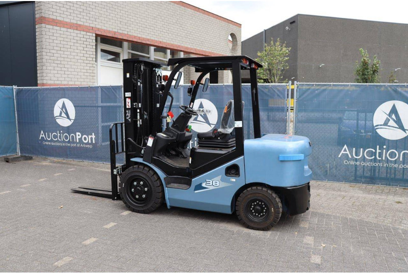 RY C38 - Diesel forklift: picture 3 RY C38 - Diesel forklift: picture 3