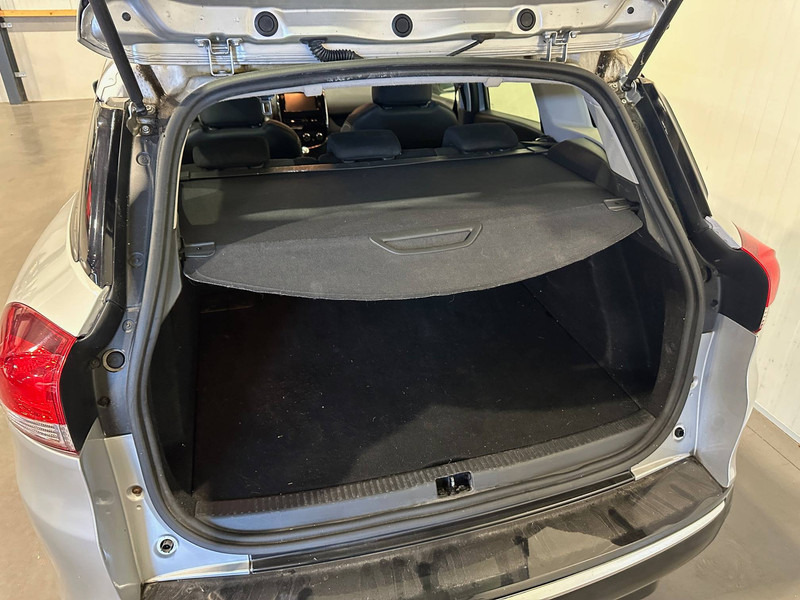 Renault Clio Estate 0.9 TCe Expression - Sedan: picture 5 Renault Clio Estate 0.9 TCe Expression - Sedan: picture 5