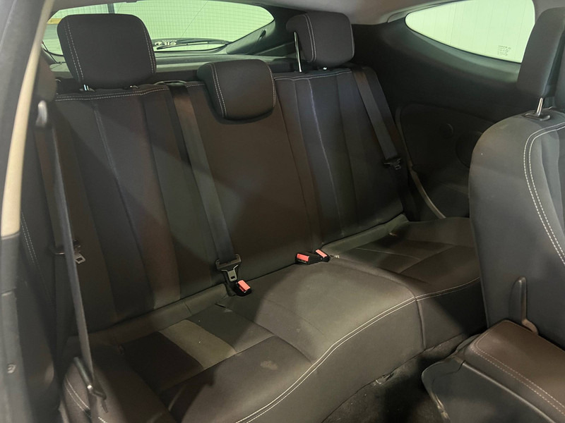 Car Renault Mégane: picture 20