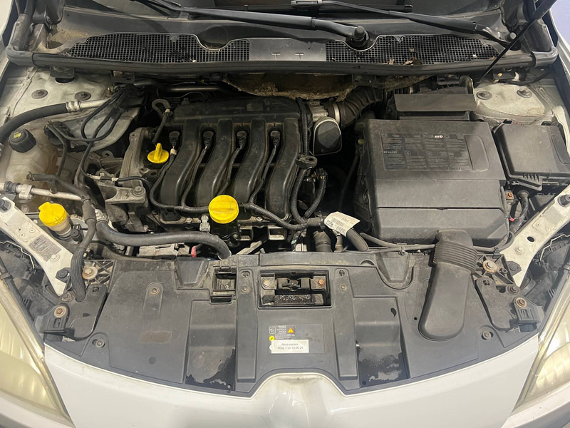 Car Renault Mégane: picture 9