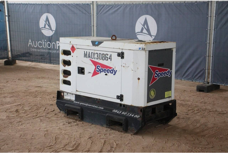 SDMO R22C3 - Generator set: picture 3 SDMO R22C3 - Generator set: picture 3