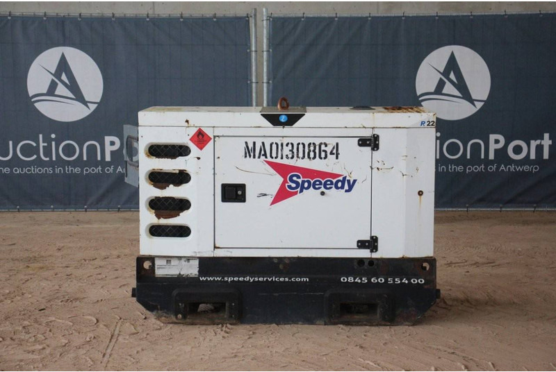 SDMO R22C3 - Generator set: picture 2 SDMO R22C3 - Generator set: picture 2