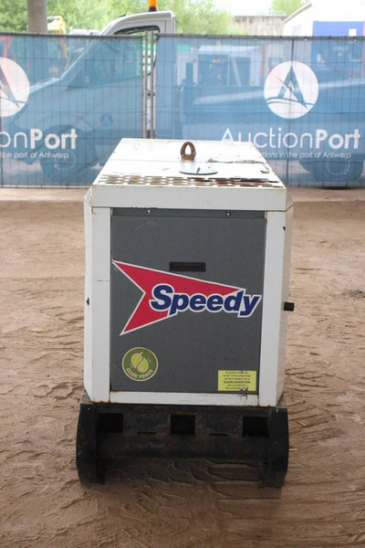 SDMO R22C3 - Generator set: picture 4 SDMO R22C3 - Generator set: picture 4