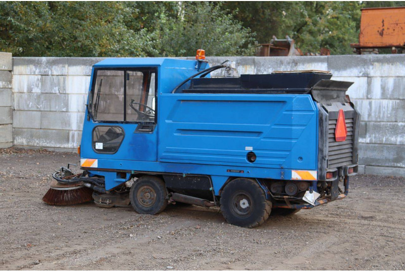 Schmidt SK152S - Road sweeper: picture 3 Schmidt SK152S - Road sweeper: picture 3