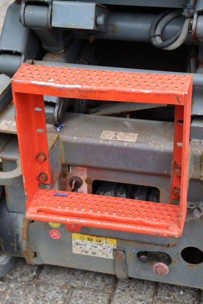 Scissor lift Skyjack SJ III 3219: picture 11
