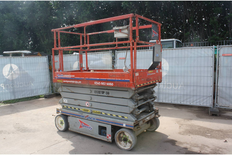 Scissor lift Skyjack SJ III - 4632: picture 6