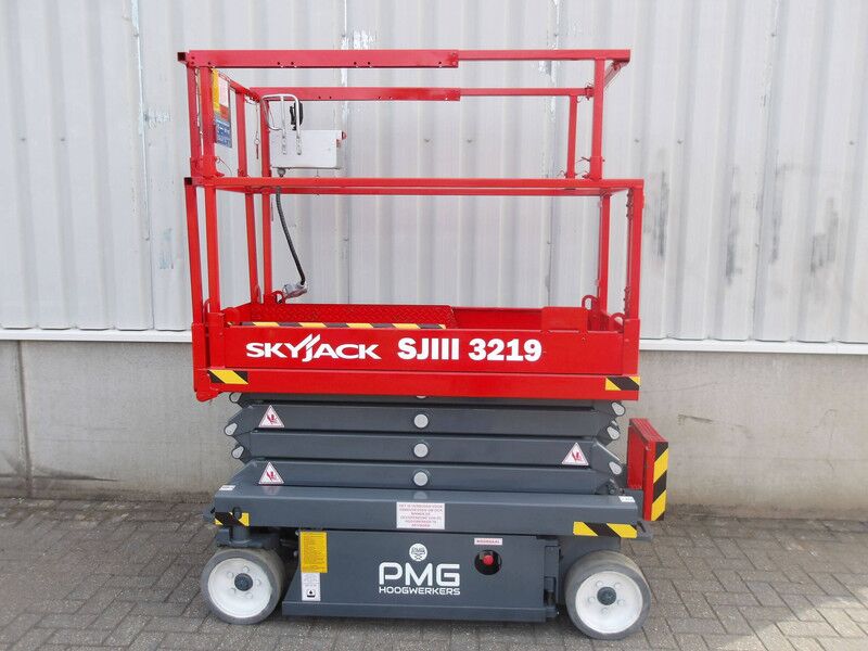 Skyjack SJ3219 - Scissor lift: picture 2 Skyjack SJ3219 - Scissor lift: picture 2