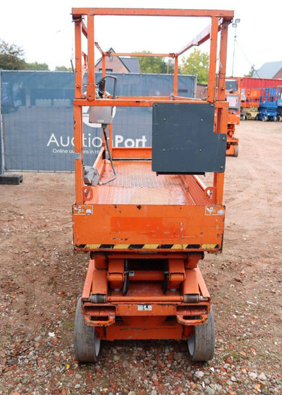 Scissor lift Skyjack SJ3220: picture 8