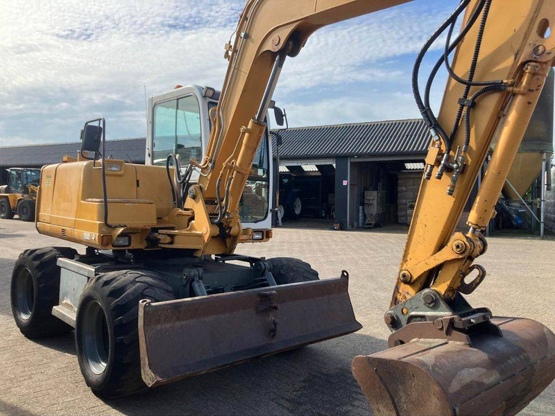Takeuchi TB070W - Wheel excavator: picture 3 Takeuchi TB070W - Wheel excavator: picture 3