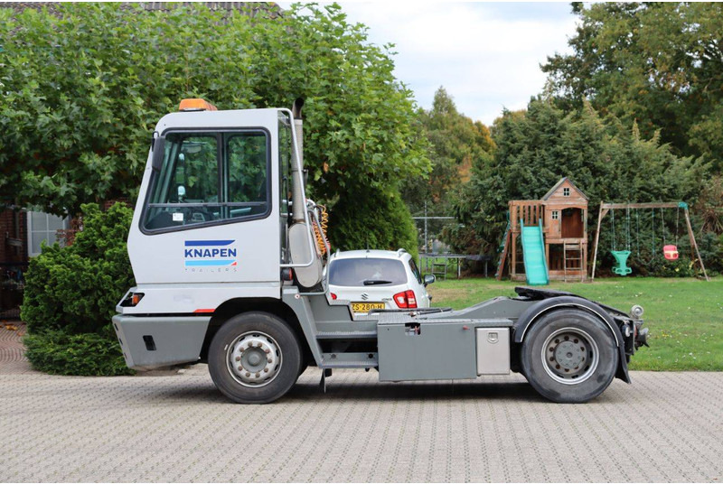 Terberg YT182 - Terminal tractor: picture 2 Terberg YT182 - Terminal tractor: picture 2