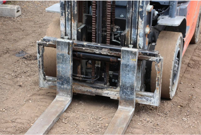 LPG forklift Toyota 02-8FGF25: picture 10
