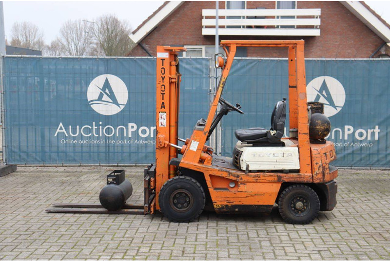Toyota 42-4FG15 - LPG forklift: picture 2 Toyota 42-4FG15 - LPG forklift: picture 2