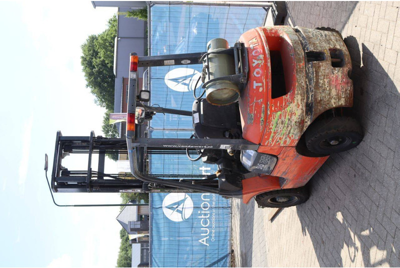 Toyota 42-7FGF25 - LPG forklift: picture 4 Toyota 42-7FGF25 - LPG forklift: picture 4