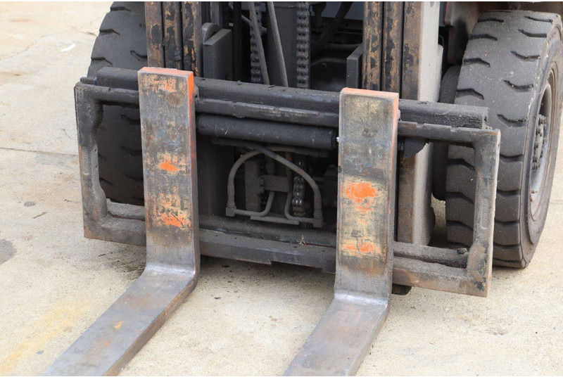 LPG forklift Toyota 42-7FGF25: picture 10