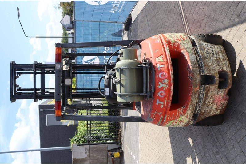 Toyota 42-7FGF25 - LPG forklift: picture 5 Toyota 42-7FGF25 - LPG forklift: picture 5
