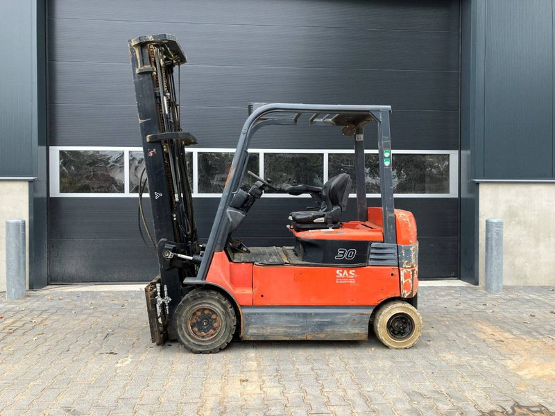 Toyota 7FBMF30 - Electric forklift: picture 2 Toyota 7FBMF30 - Electric forklift: picture 2