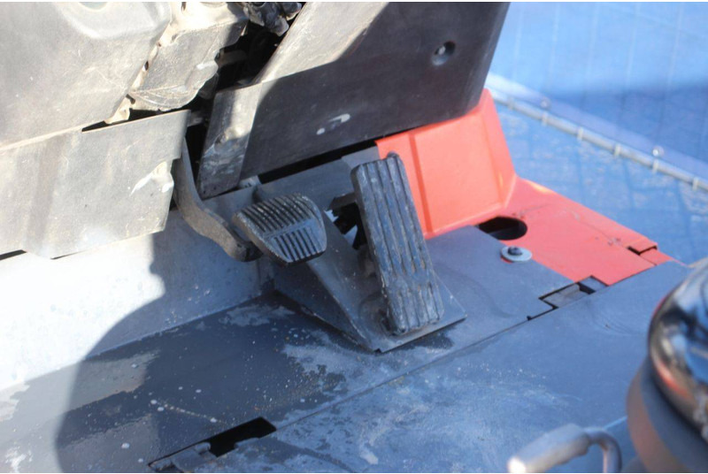 Electric forklift Toyota 7FBMF30: picture 20 Electric forklift Toyota 7FBMF30: picture 20