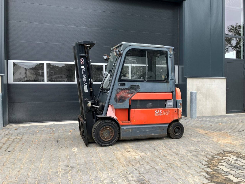 Toyota 7FBMF30 - Electric forklift: picture 1 Toyota 7FBMF30 - Electric forklift: picture 1