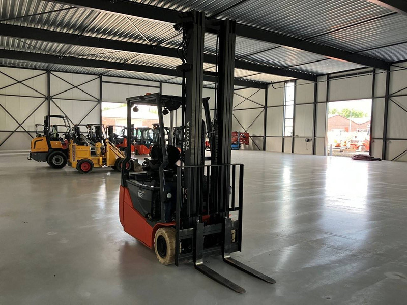 Electric forklift Toyota 8FBE16T: picture 6