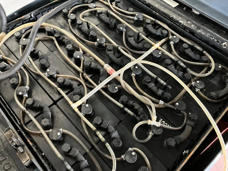 Electric forklift Toyota 8FBE16T: picture 13