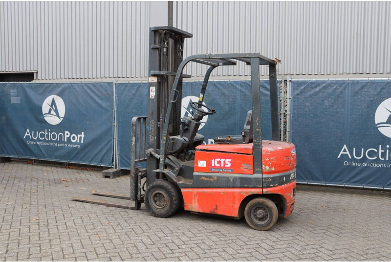 Toyota FBMF16 - Electric forklift: picture 3 Toyota FBMF16 - Electric forklift: picture 3