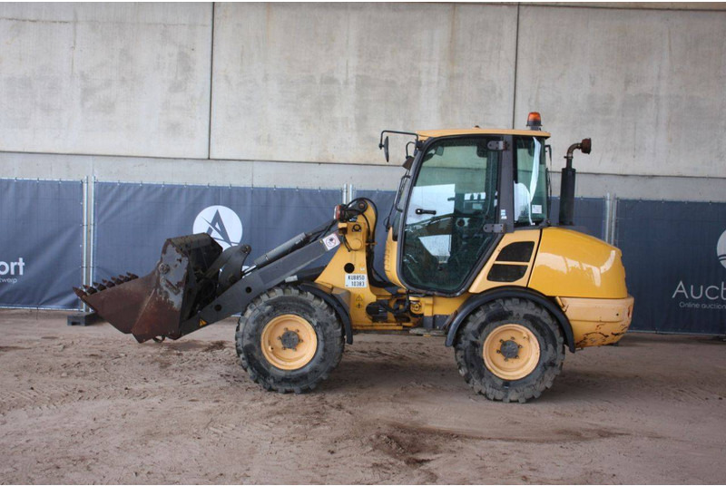 Volvo L25F - Wheel loader: picture 2 Volvo L25F - Wheel loader: picture 2